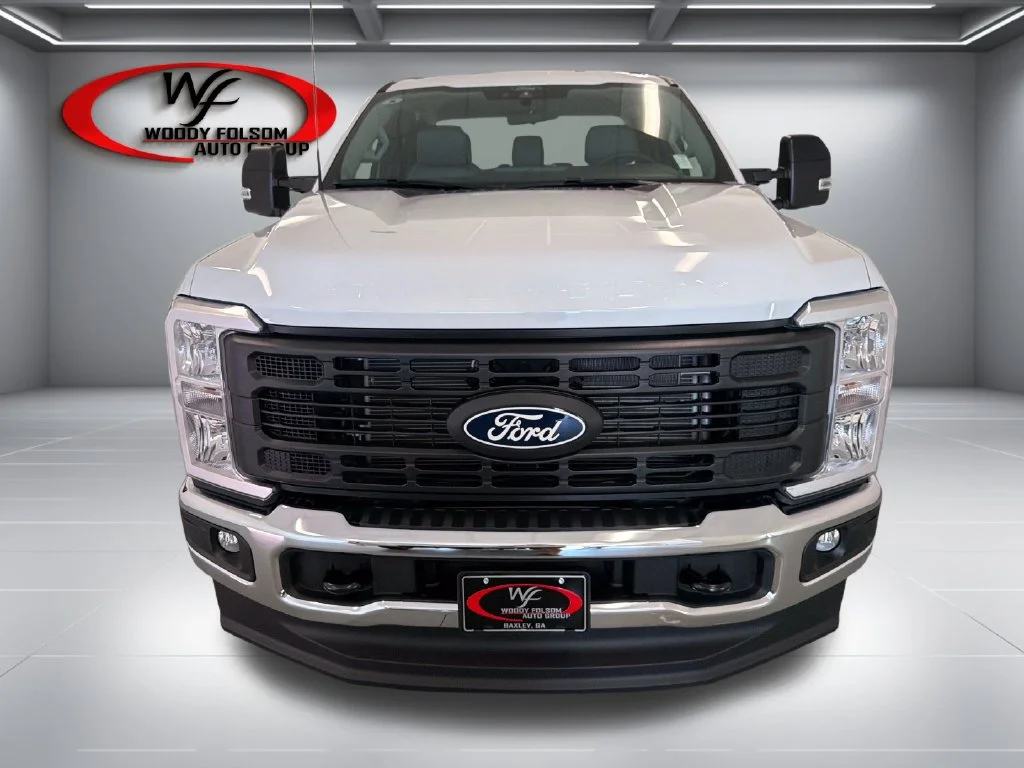 New 2027 White Ford XL image 2