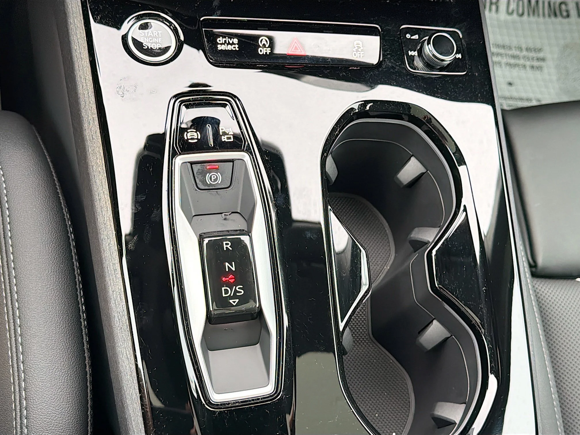New 2026 Daytona Gray Pearl Effect Audi Premium Plus image 28