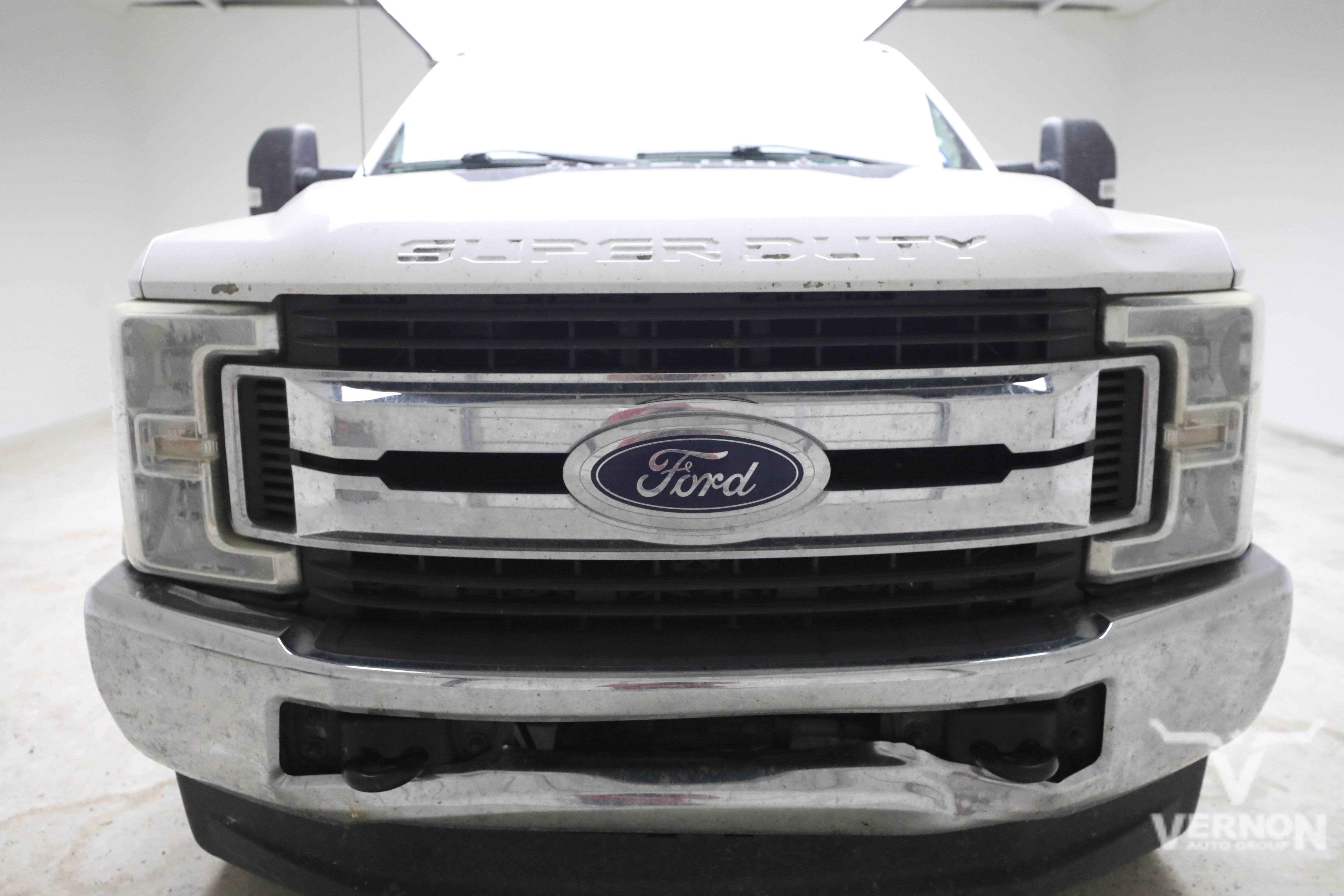 Used 2018 Oxford White Ford Y image 7