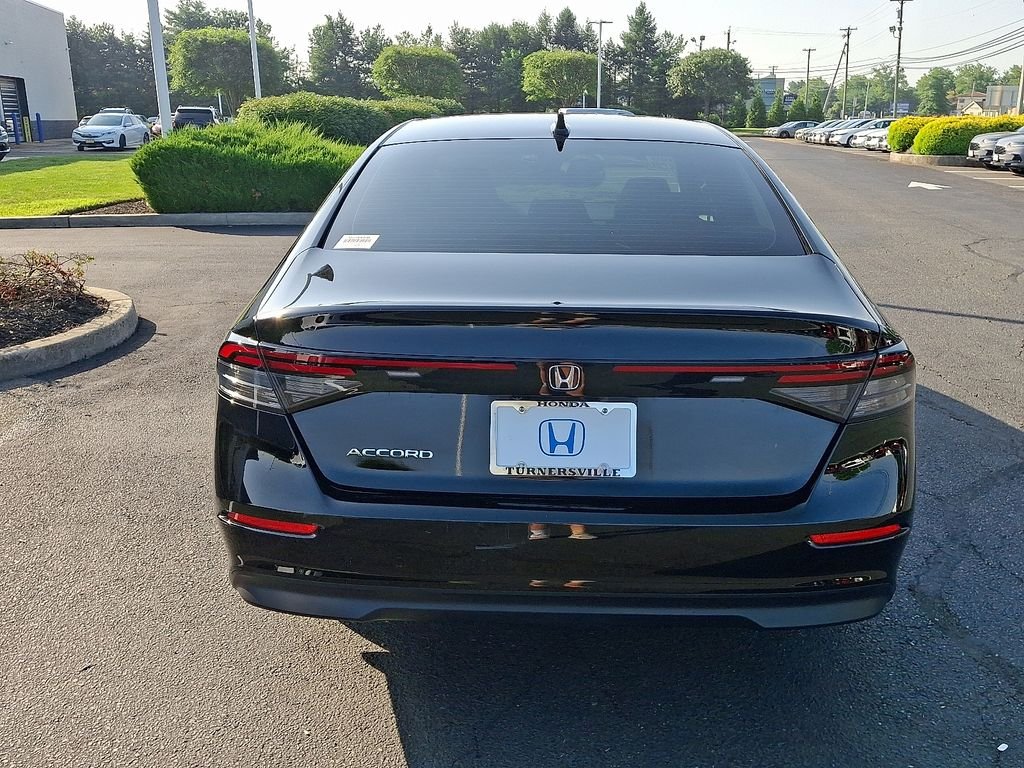 Certified Used 2024 Crystal Black Pearl Honda 1.5T EX image 5
