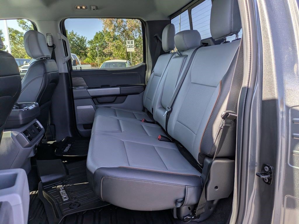 Used 2025 Gray Metallic Ford LARIAT image 26