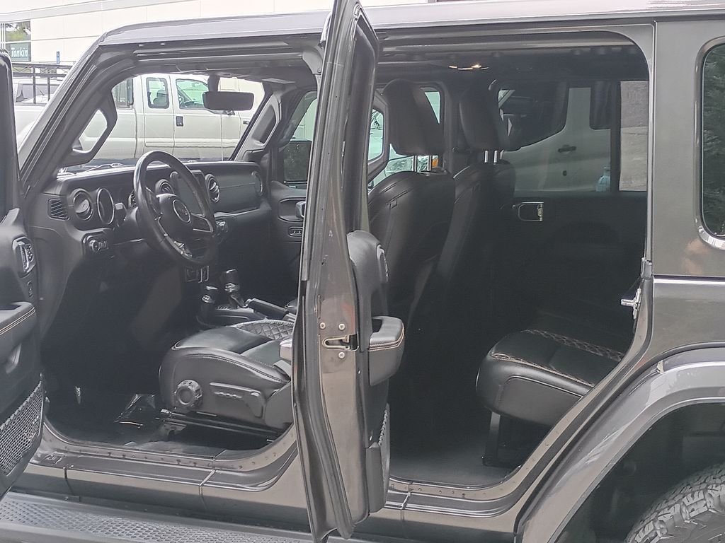 Used 2021 Gray Jeep Unlimited Sahara image 16