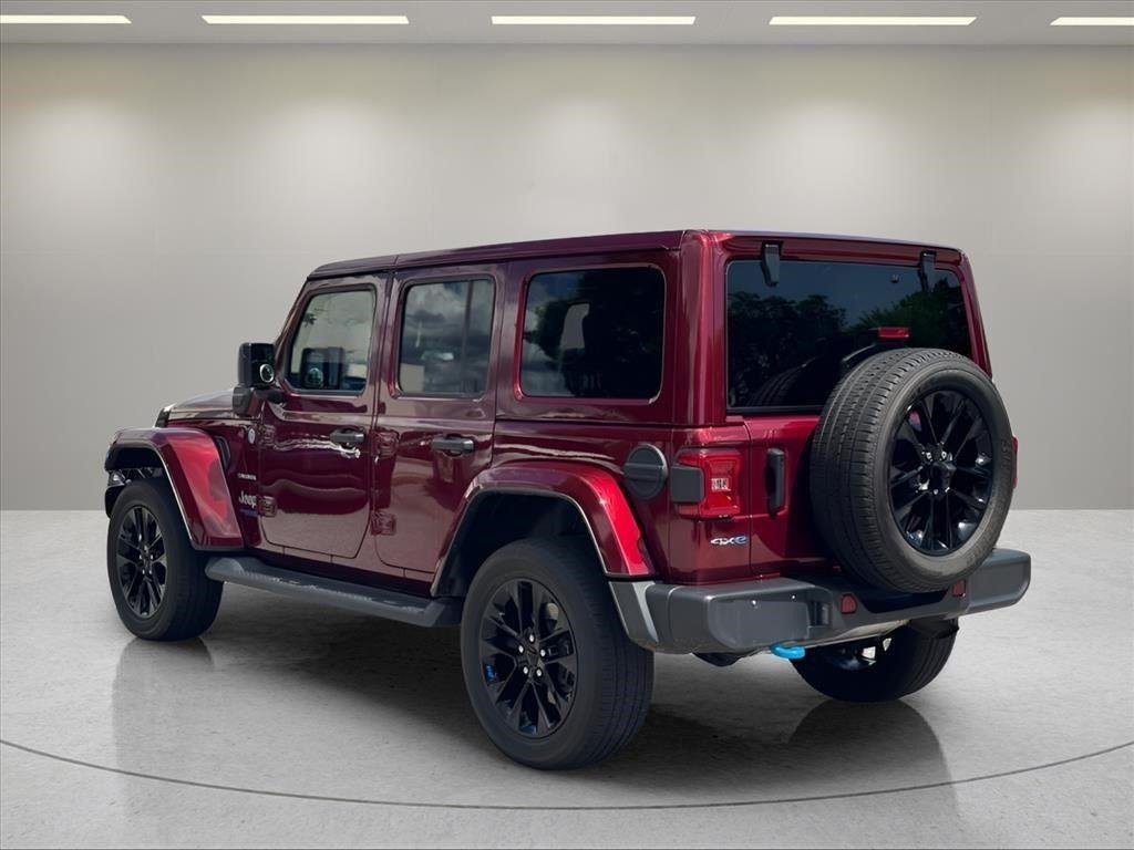 Used 2022 Snazzberry Pearlcoat Jeep Unlimited Sahara image 3