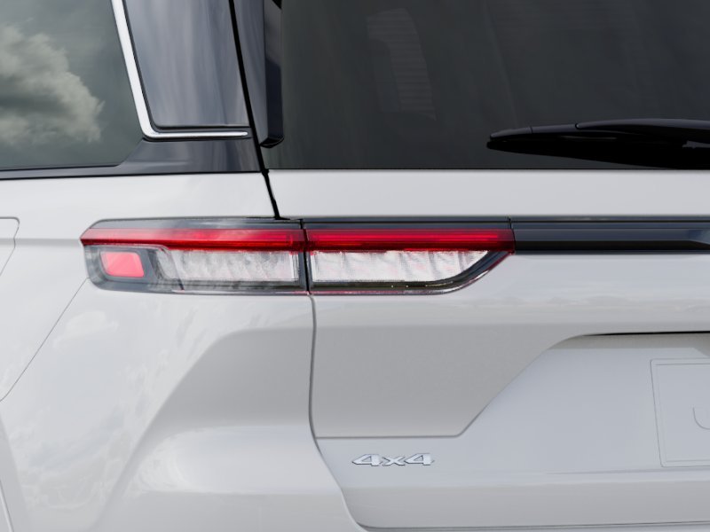 New 2027 Bright White Clear-Coat Paint Jeep Summit image 6