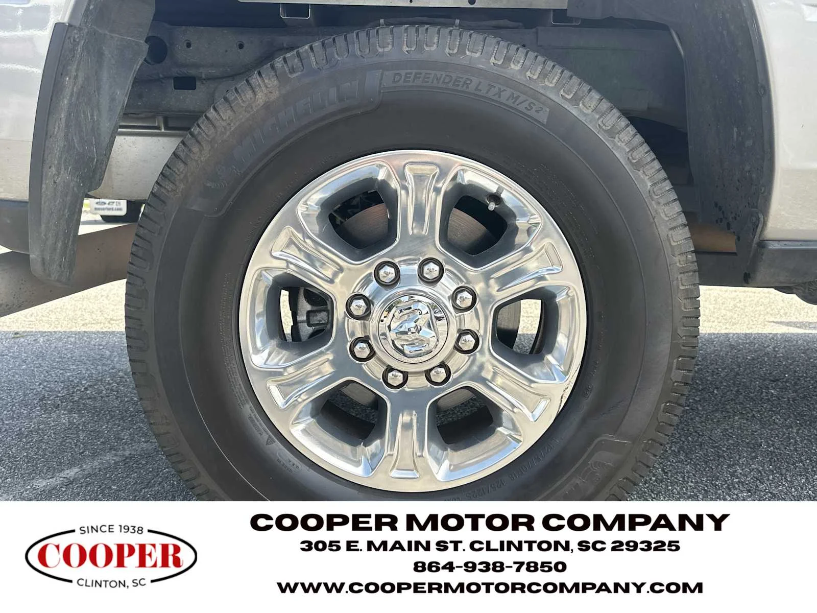 Used 2024 Billet Silver Metallic Clearcoat Ram Big Horn image 17