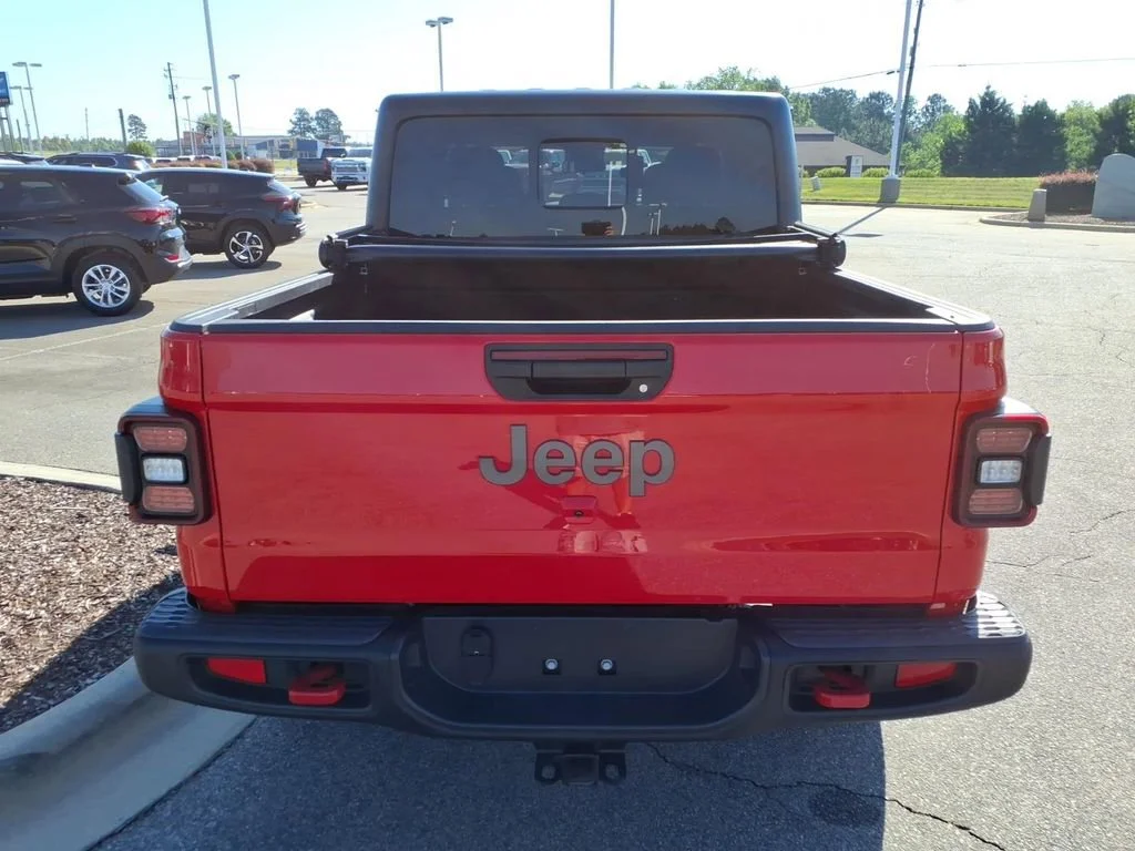Used 2025 Red Jeep Rubicon image 4