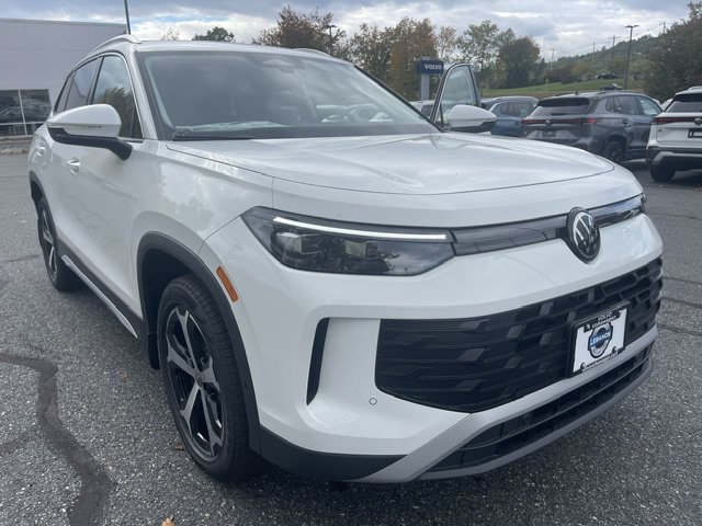 New 2026 Pure White Volkswagen 2.0T SE image 8
