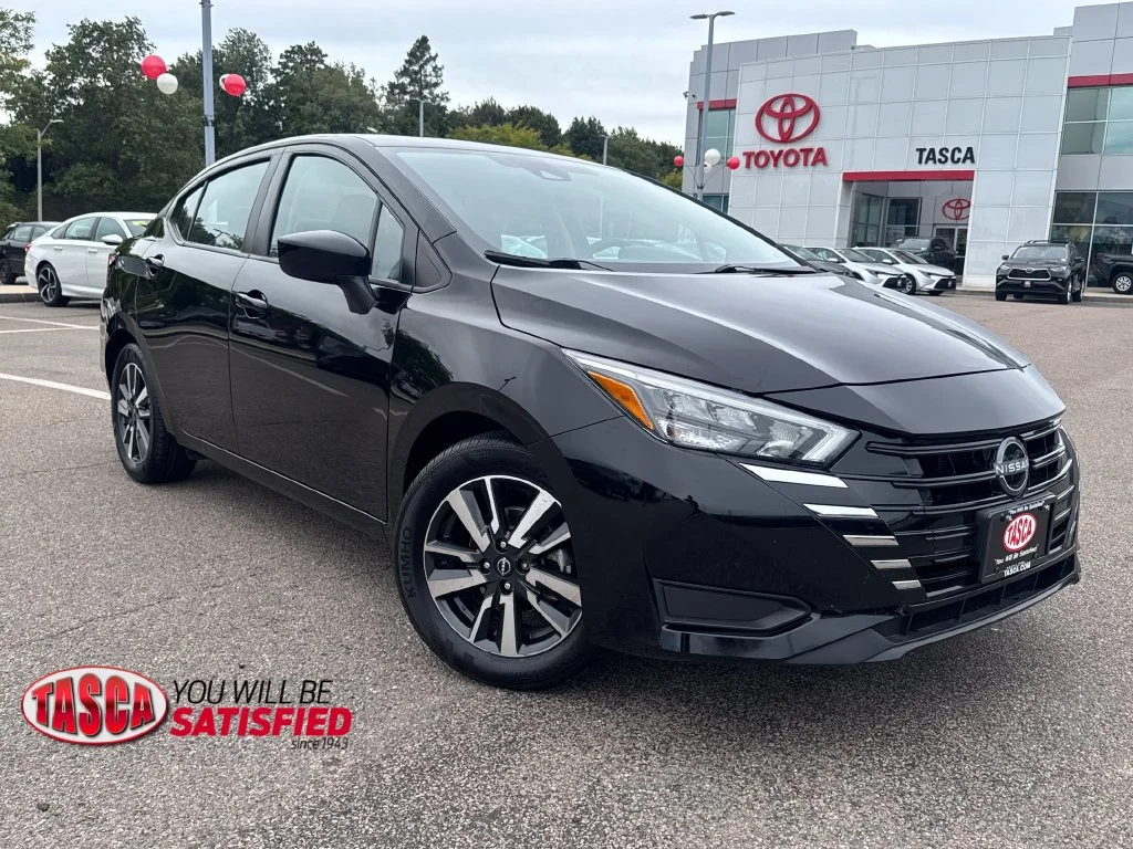 Used 2025 Black Nissan 1.6 SV image 1