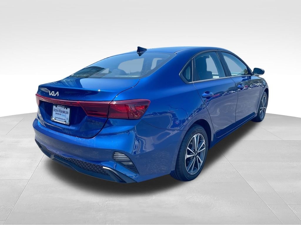 Used 2024 Blue Kia LXS image 8