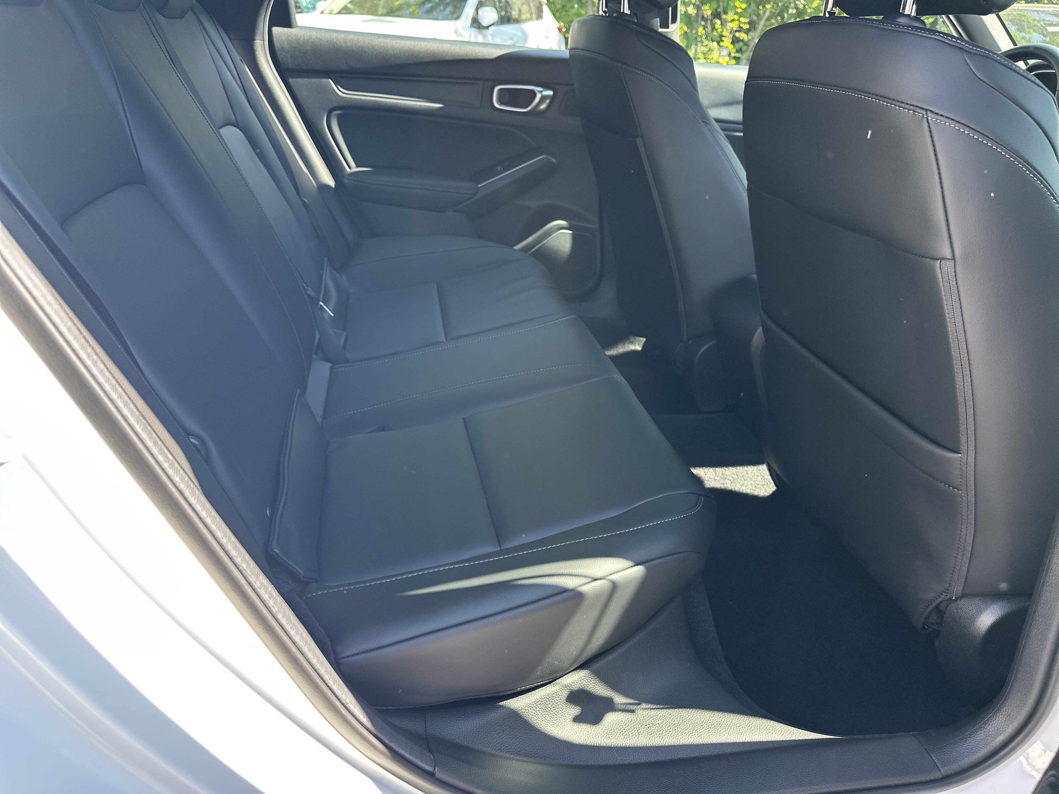 Used 2024 Platinum White Pearl Acura w/A-Spec Package image 18