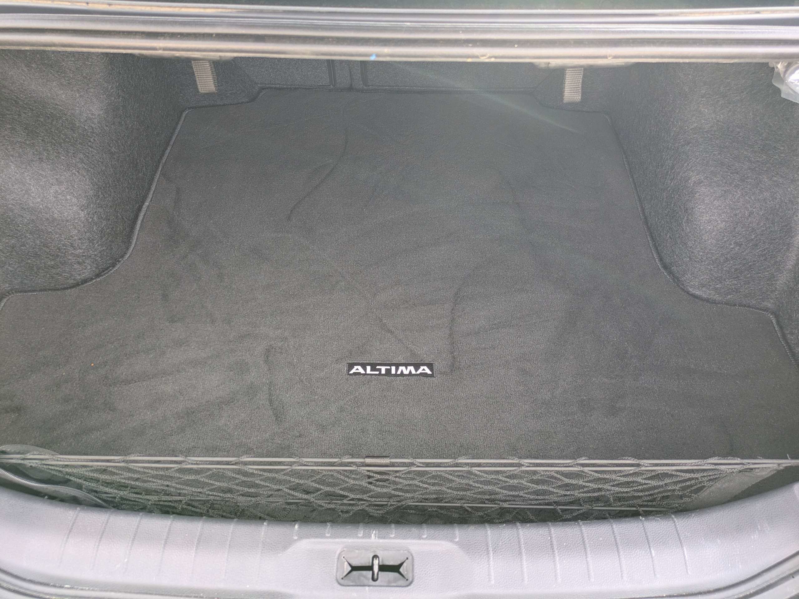 2019 Nissan Altima SR - Photo 11
