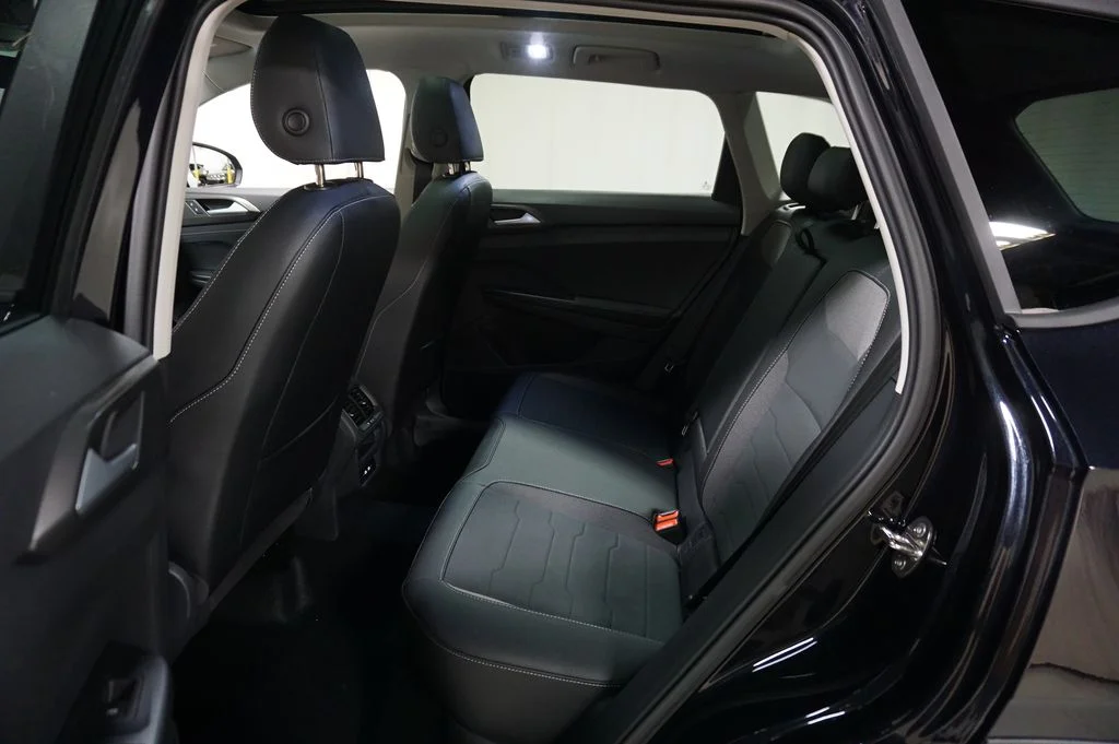 New 2026 Deep Black Volkswagen 1.5T SE Black image 11