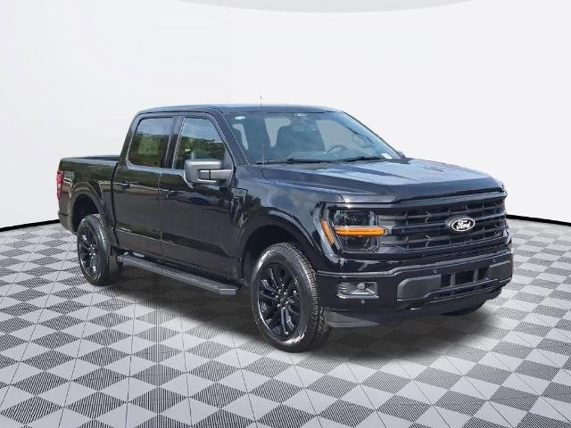 New 2026 Agate Black Metallic Ford XLT image 8