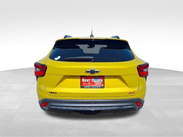 Used 2025 Yellow Chevrolet 2RS image 6