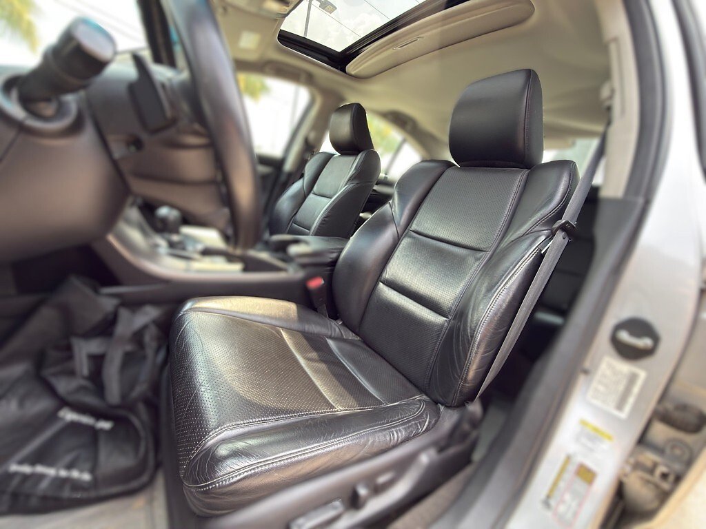 Used 2013 SILVER Acura w/Tech image 8