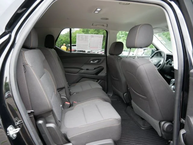 Used 2020 Black Chevrolet LS image 9