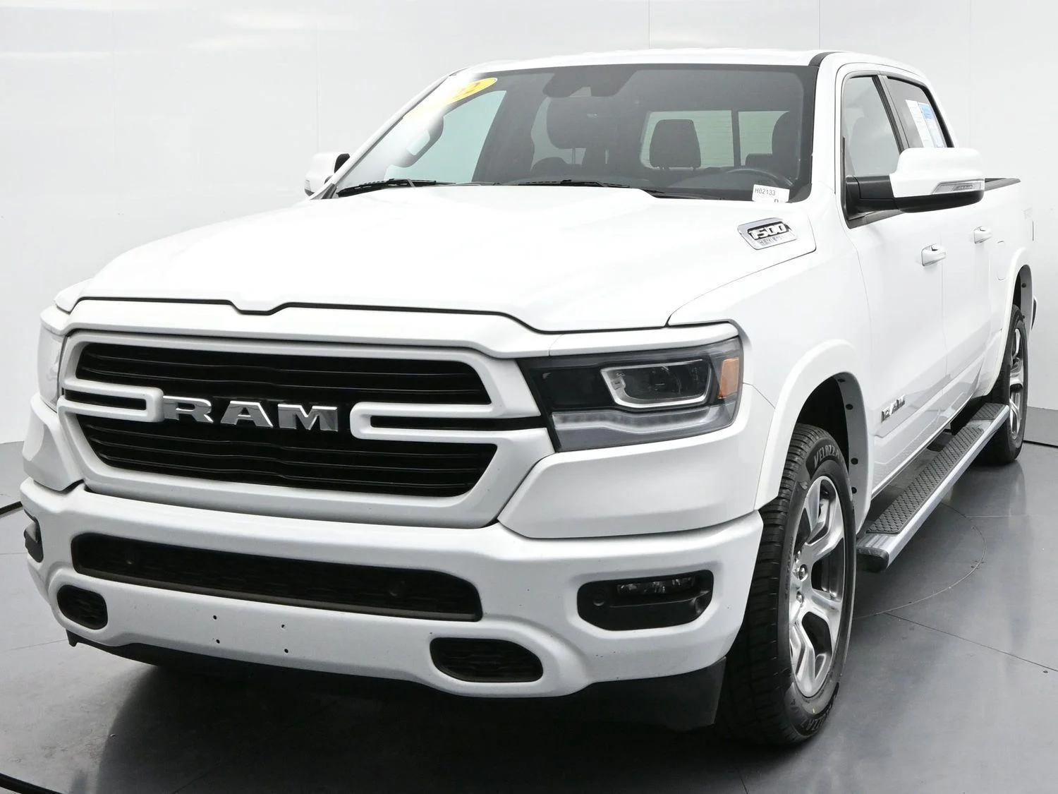 Used 2022 Bright White Clearcoat Ram Laramie image 3