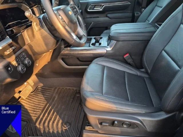 Used 2025 Black Chevrolet LTZ image 15