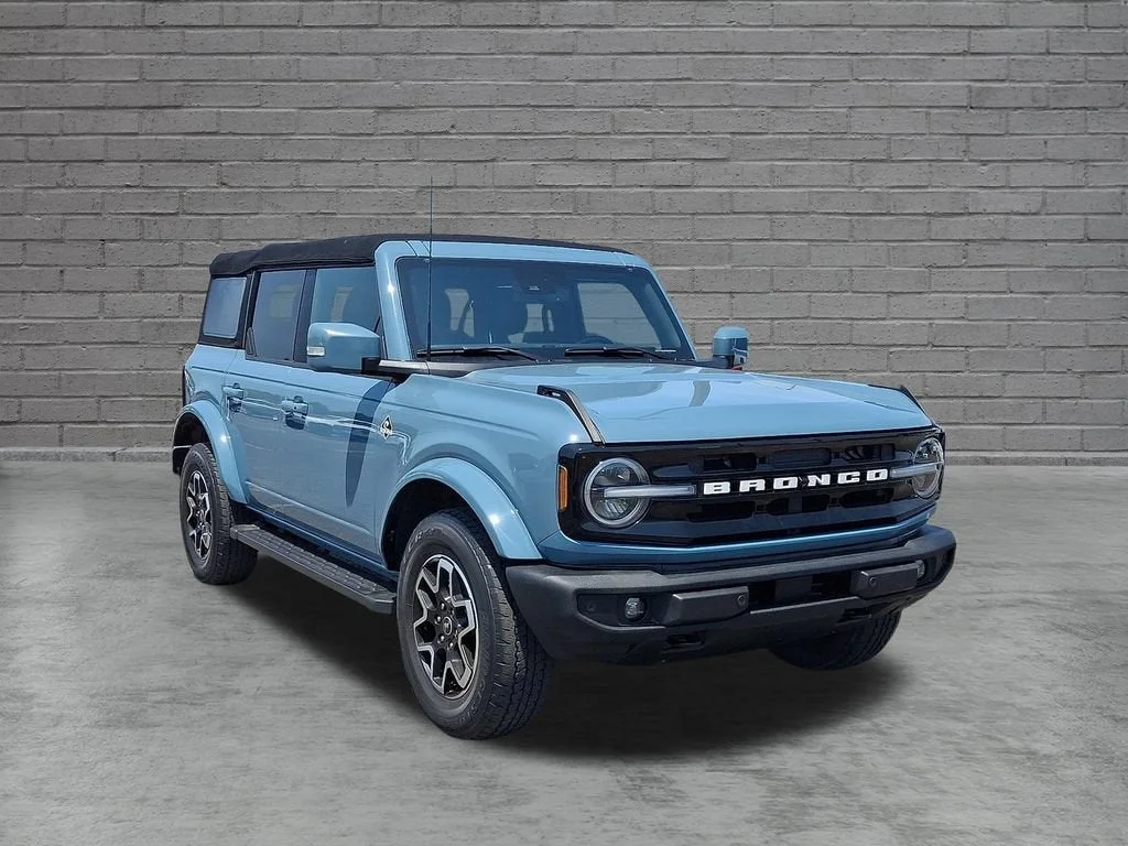 Used 2022 Green Ford Outer Banks image 44
