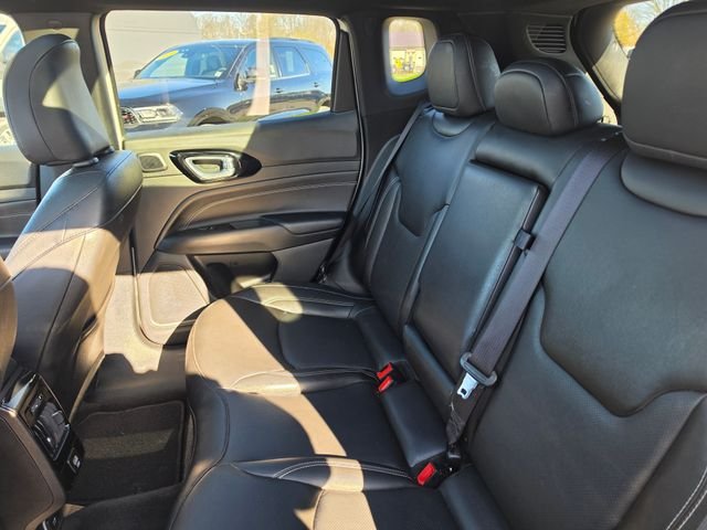 Used 2023 White Jeep Limited image 12