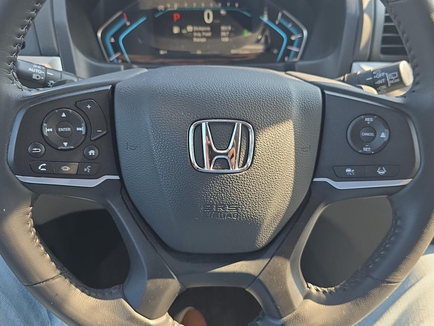 Used 2024 Modern Steel Metallic Honda EX-L image 13