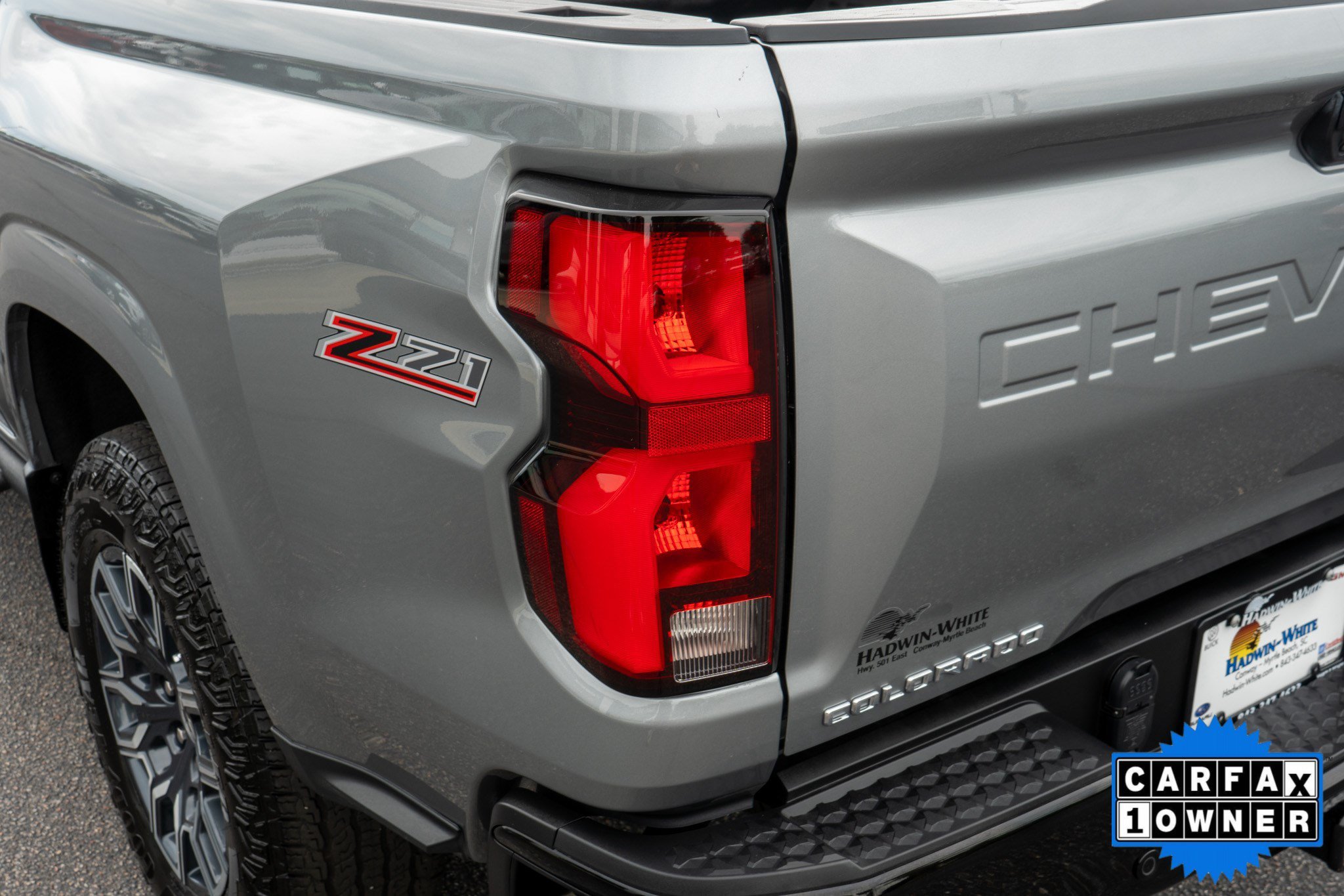 Used 2024 Sterling Gray Metallic Chevrolet 4WD Z71 image 10