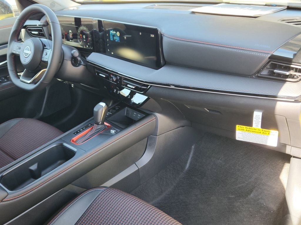 2025 Nissan Kicks SR AWD - Photo 12
