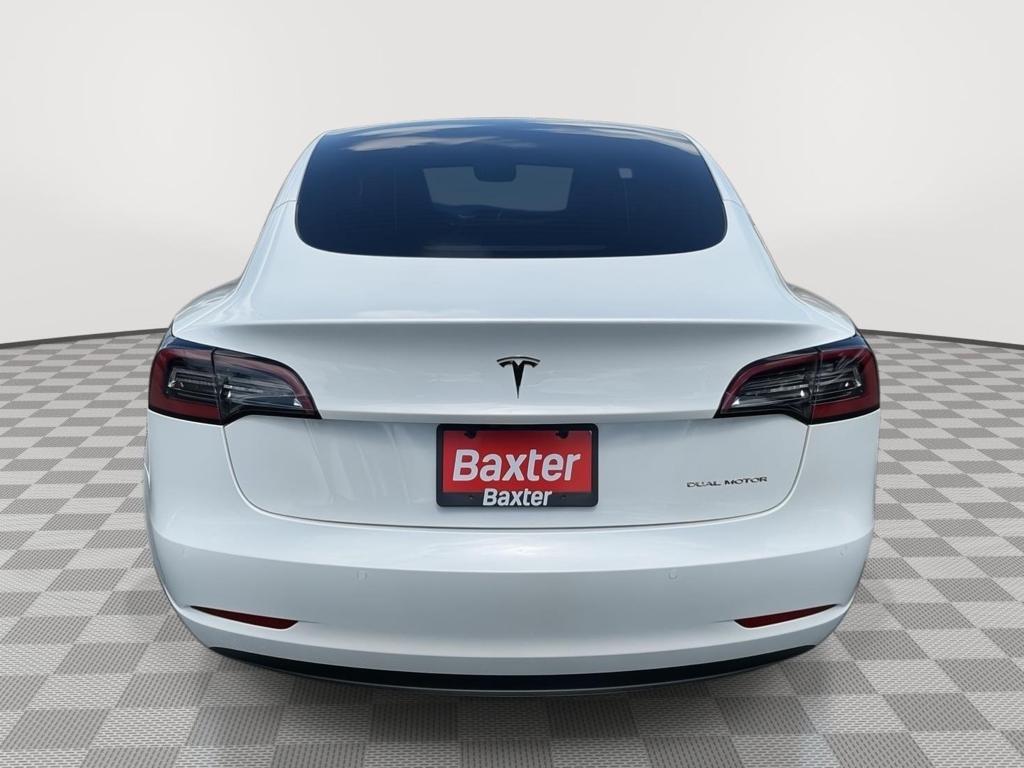 Used 2022  Tesla Long Range image 23