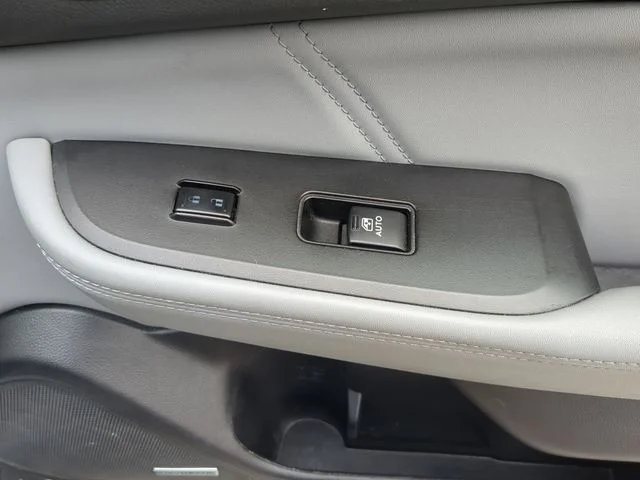 Used 2018 Blue Subaru 2.5i image 40