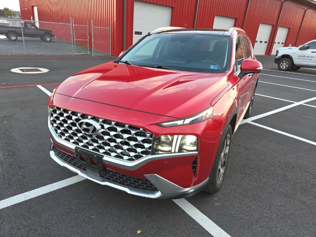 Used 2023 Red Hyundai Limited image 3