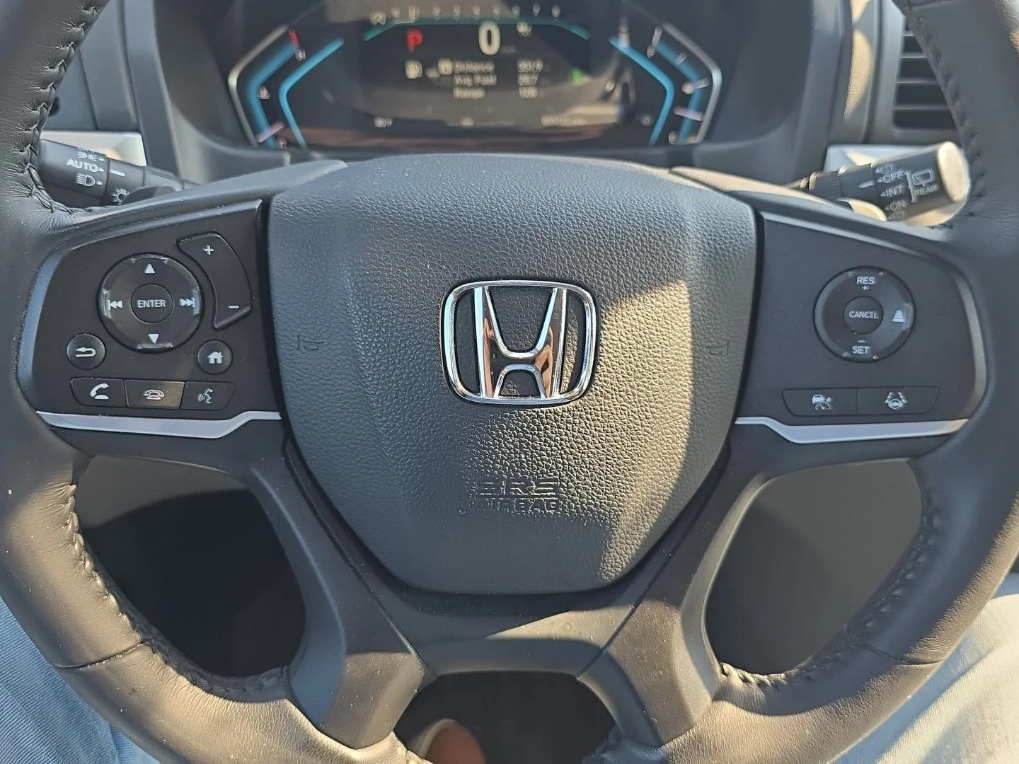 Used 2024 Modern Steel Metallic Honda EX-L image 13