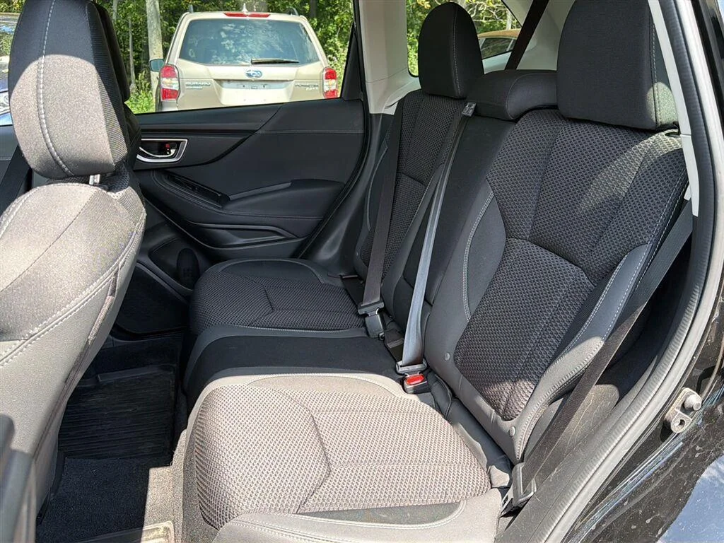 Used 2024 Crystal Black Silica Subaru Premium image 14
