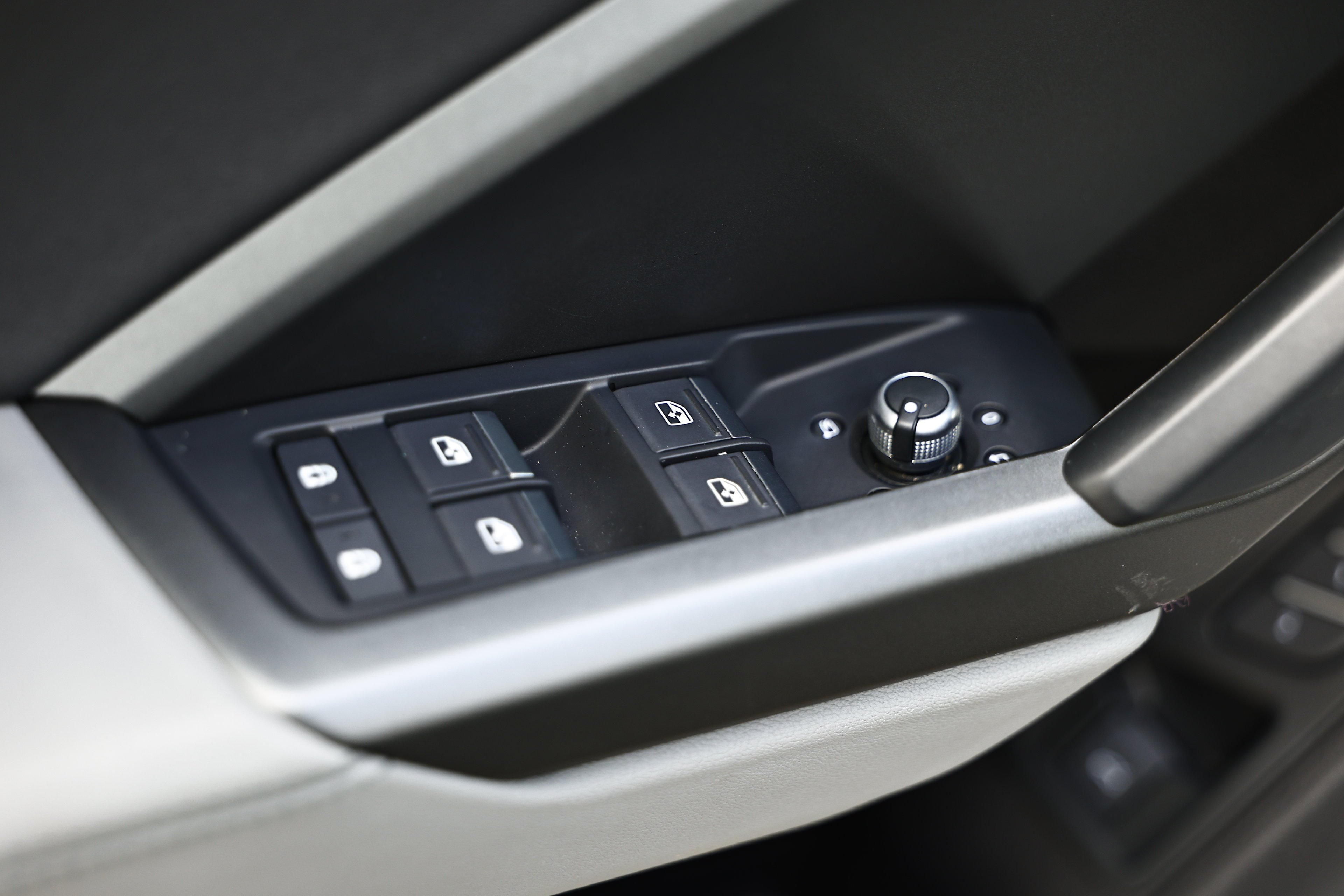 Used 2022 Glacier White Audi Premium Plus image 17