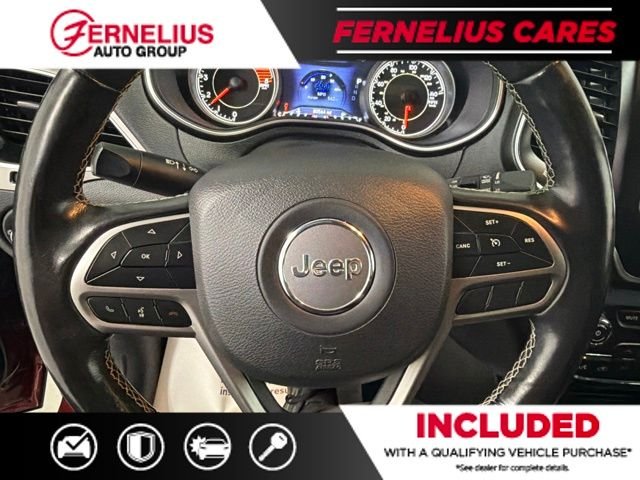 Used 2021 Red Jeep Latitude Lux image 45