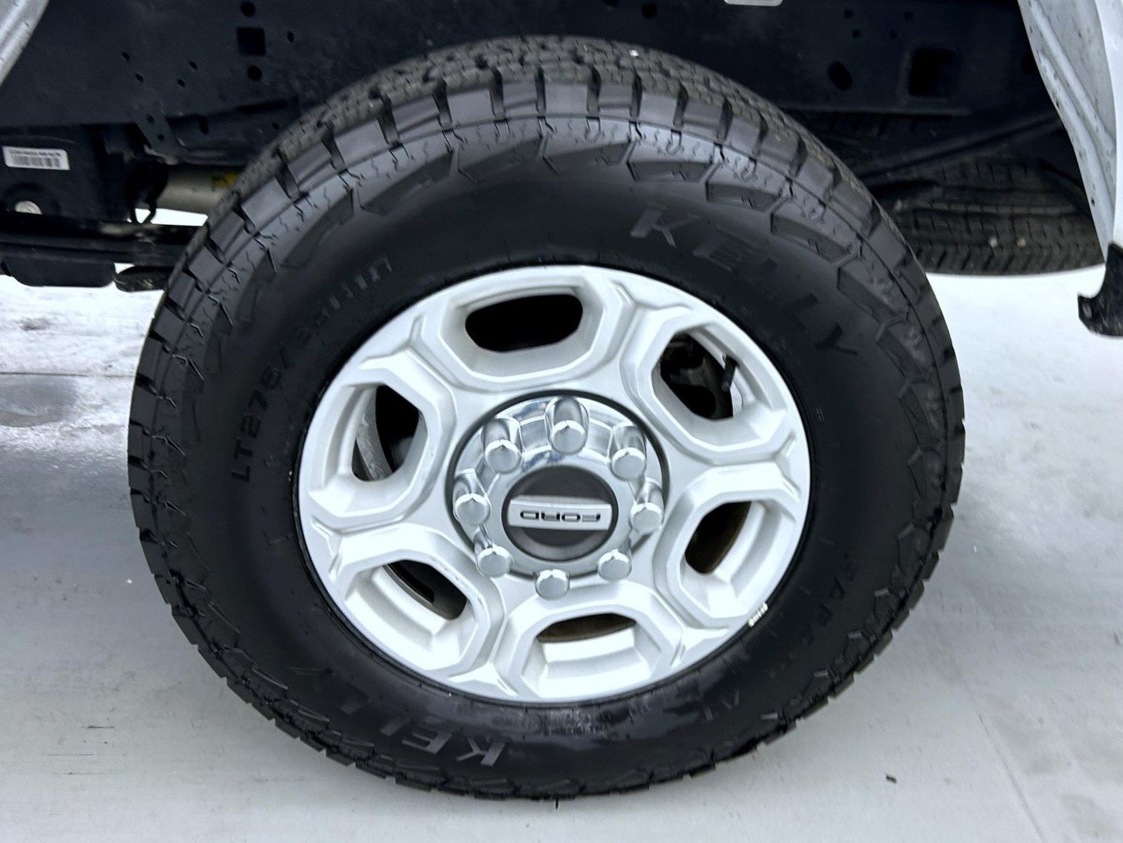 Used 2025 White Ford XLT image 23