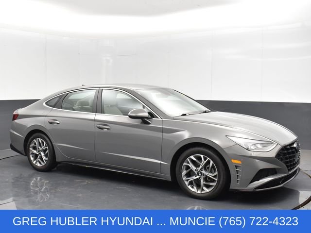 Used 2023 Gray Hyundai SEL image 2