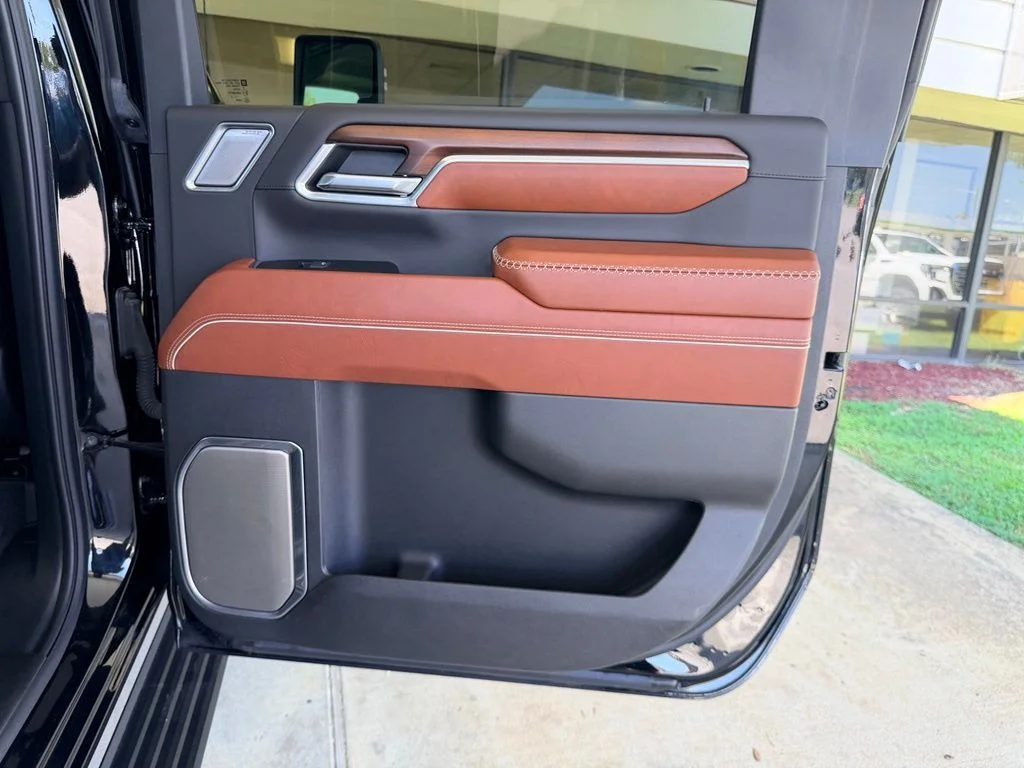 Used 2024 Black GMC Denali Ultimate image 34