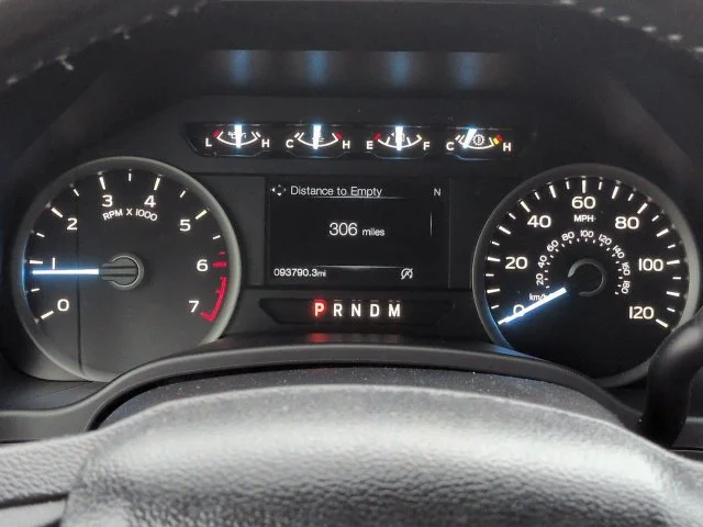Used 2019 Blue Ford XLT image 29