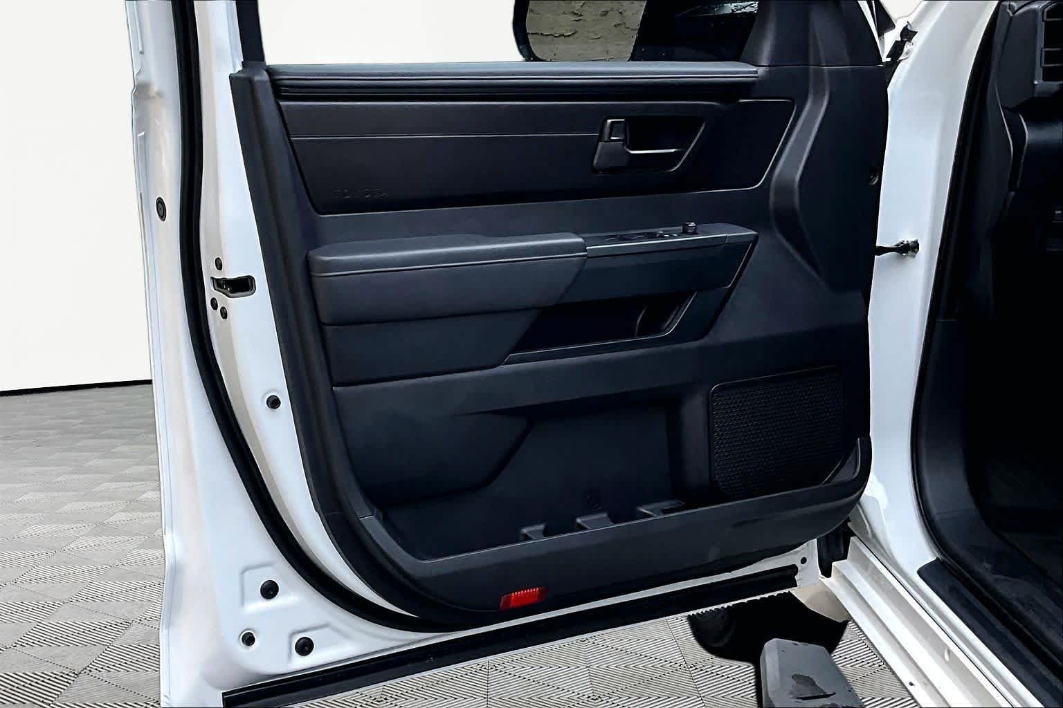 Used 2025 Ice Cap Toyota SR image 22