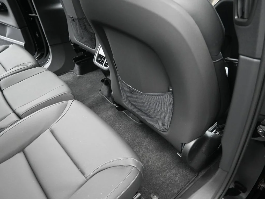 2025 Volvo EX90 Plus - Photo 18