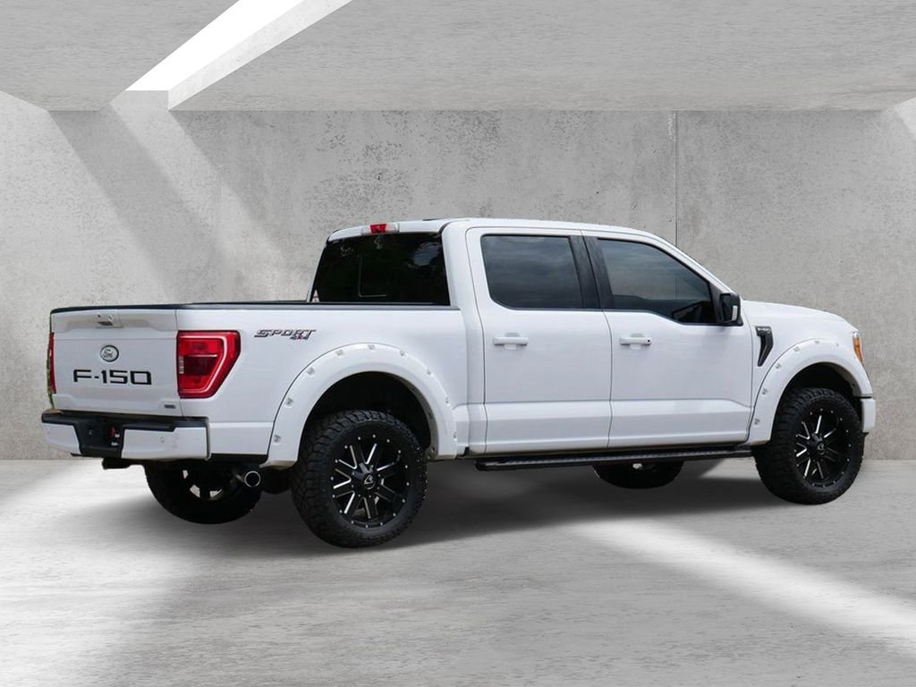 Used 2022 White Ford XLT image 3