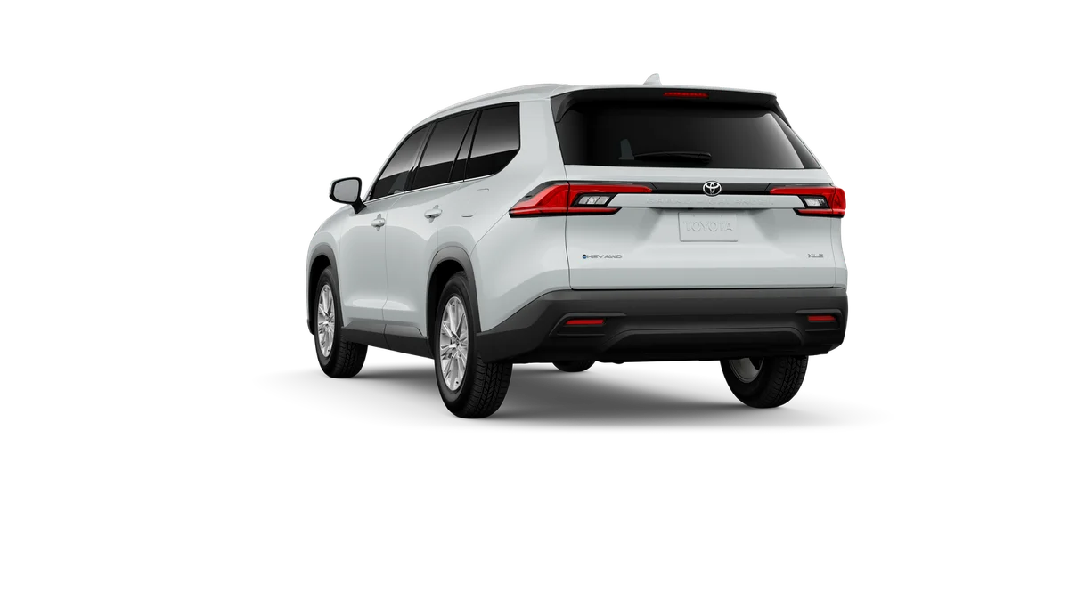 New 2026 Wind Chill Pearl Toyota Hybrid XLE image 7