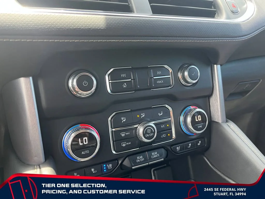 Used 2024 White Frost Tricoat GMC SLT image 29