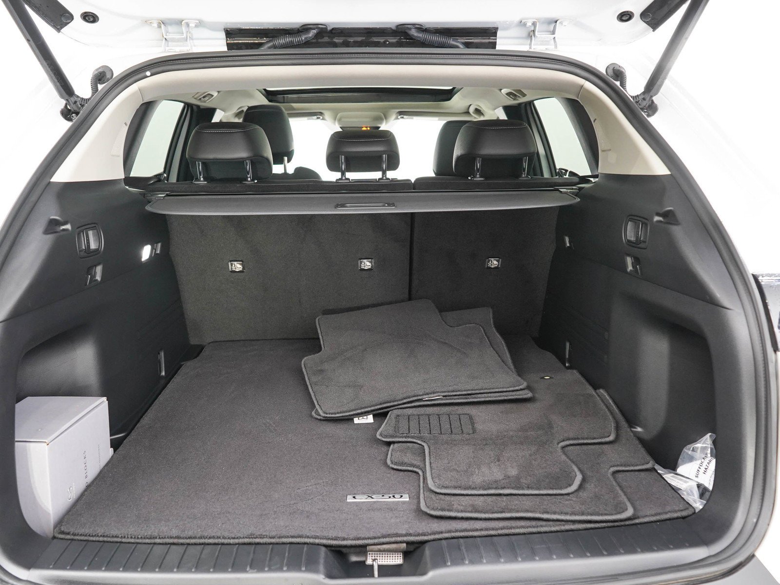 Used 2024 Wind Chill Pearl Mazda 2.5 S Premium Package image 9