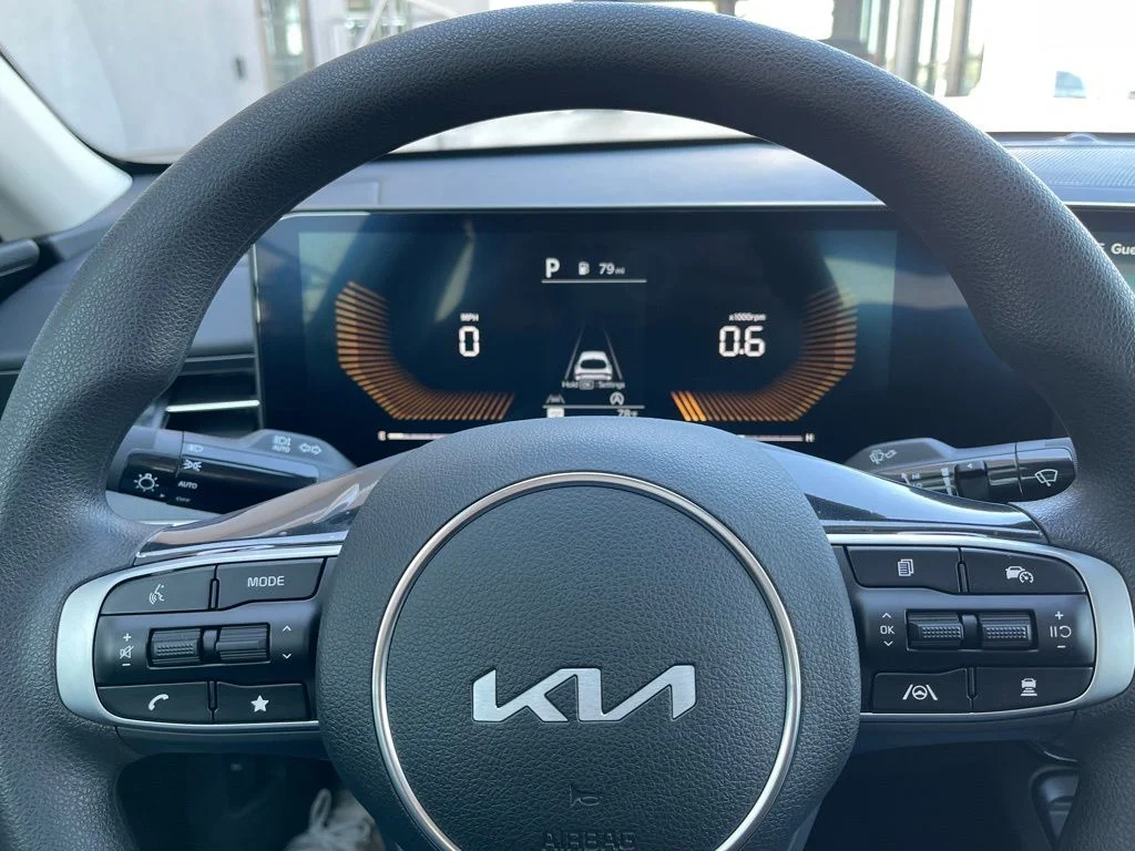 New 2026 White Kia LXS image 11