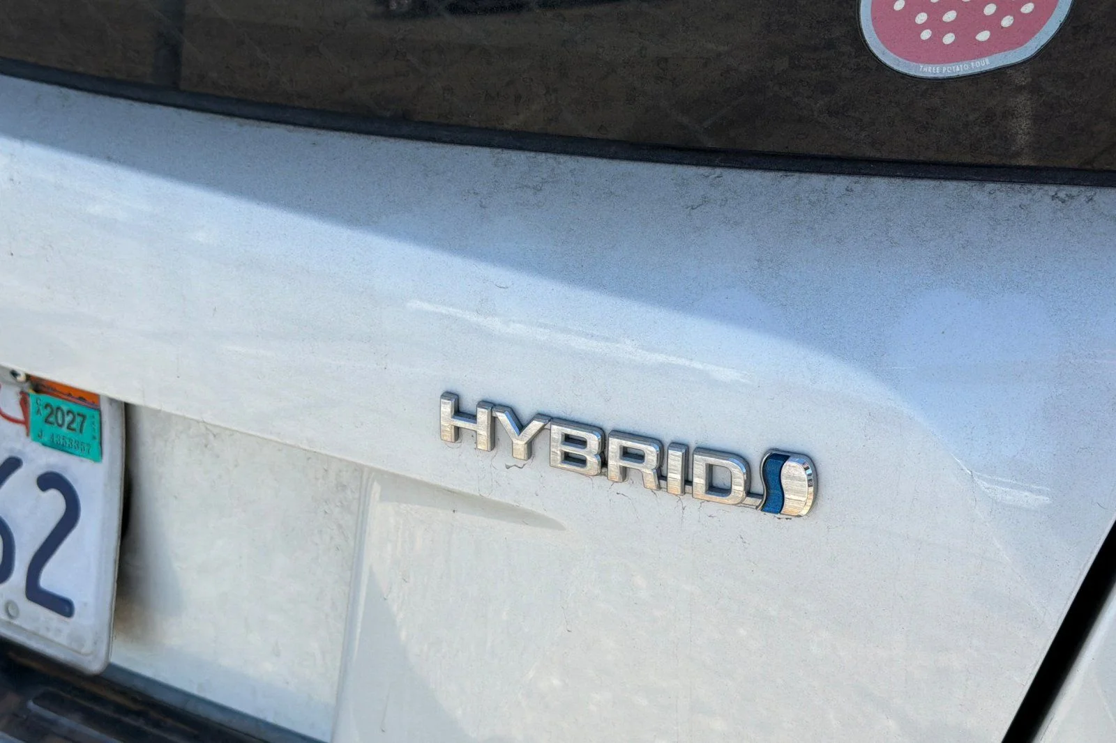Used 2017 White Toyota Four image 7