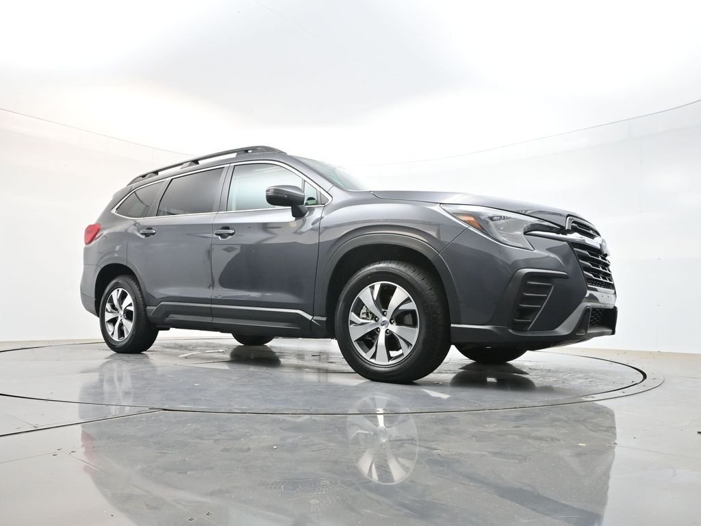Used 2023 Gray Metallic Subaru Premium image 31
