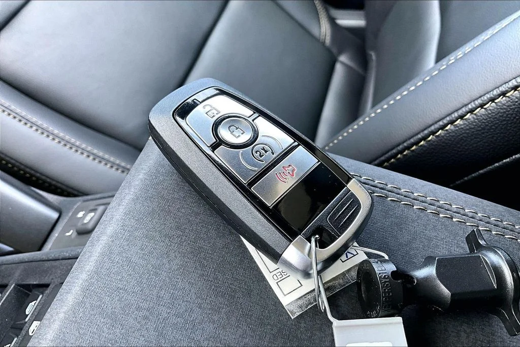 New 2026 Gray Ford Badlands® image 35