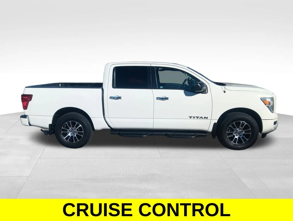 Used 2021 White Nissan SV image 7