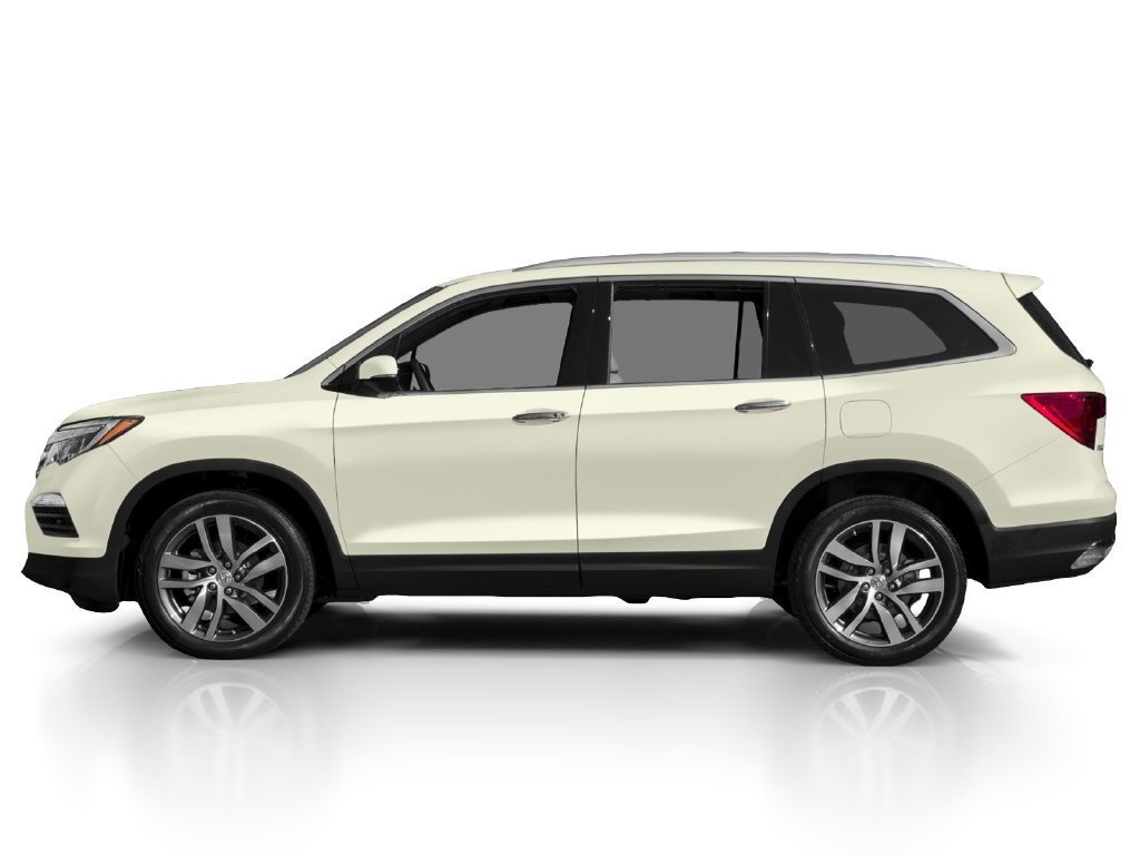 Used 2017  Honda Touring image 3